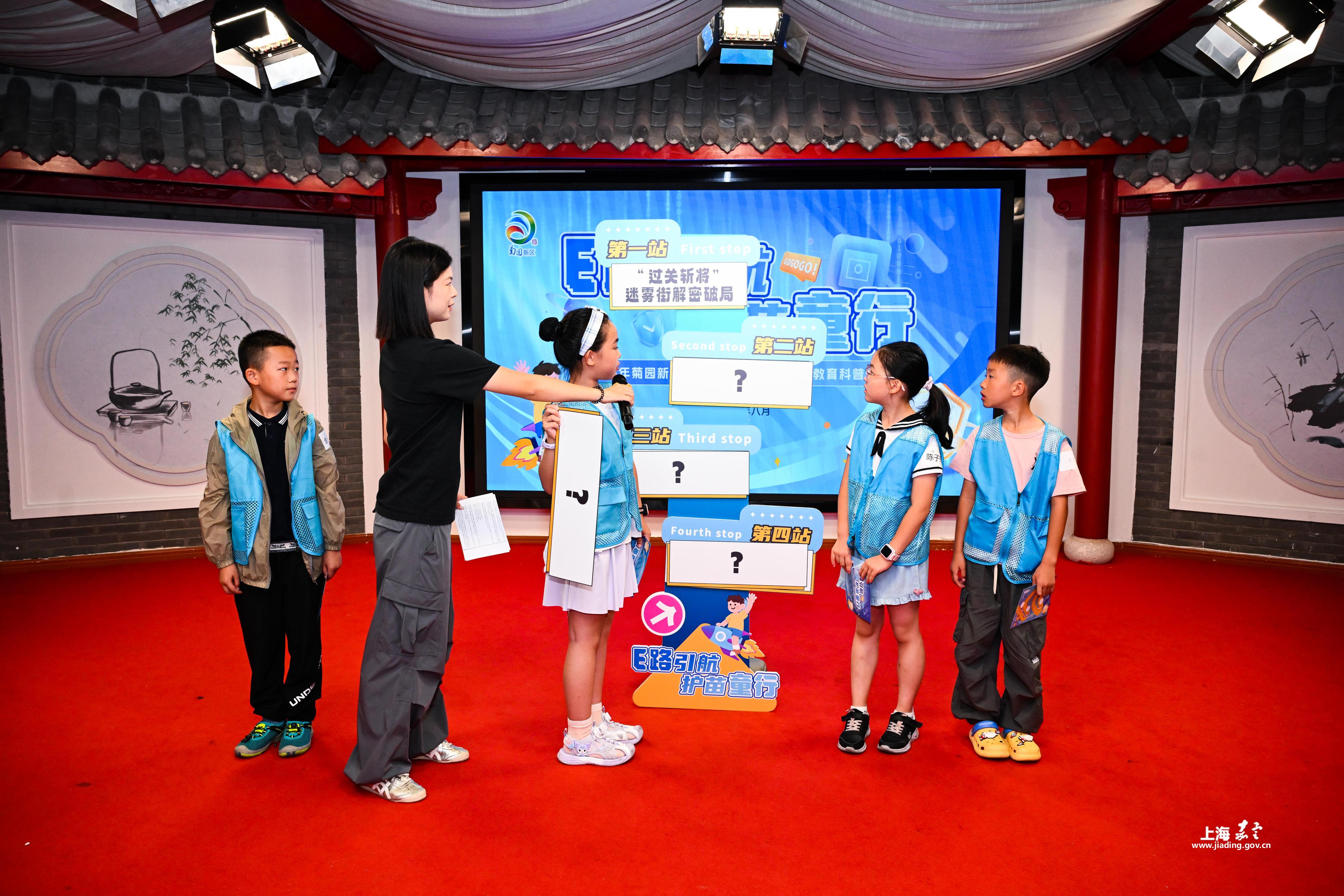 8d9b2cfeee434cb991912e44a1cb6def.jpg