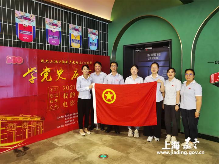 98cdb08f8f864e0d852e97f6ec095bc3.jpg